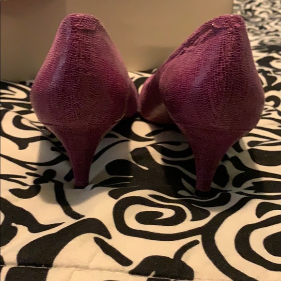 New! BCBG Raspberry Colored Open Toe Heels. NWT! - Picture 4 of 5